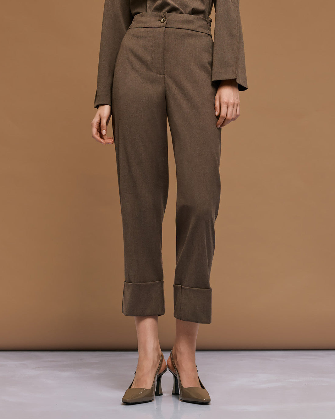 ACCESS High-waist pants with turn-up hems