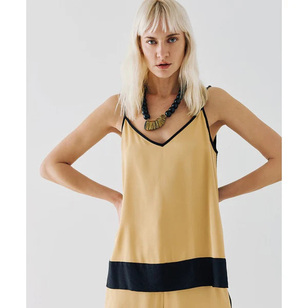 ACCESS FASHION Two-toned top