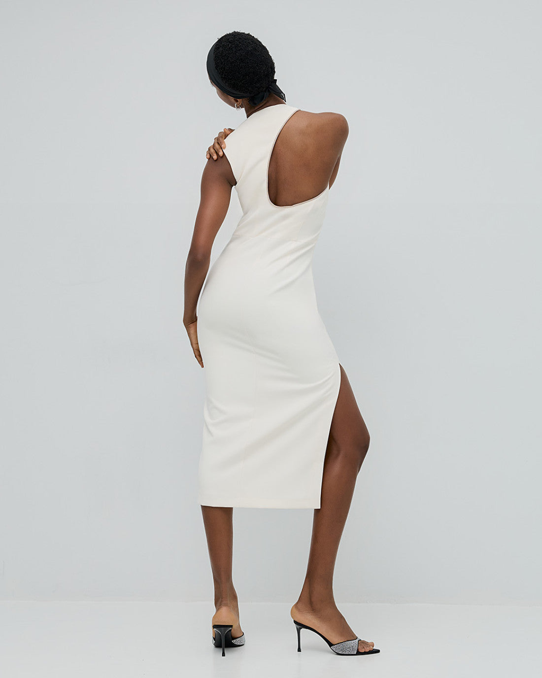 ACCESS FASHION Midi dress with asymmetric sleeves