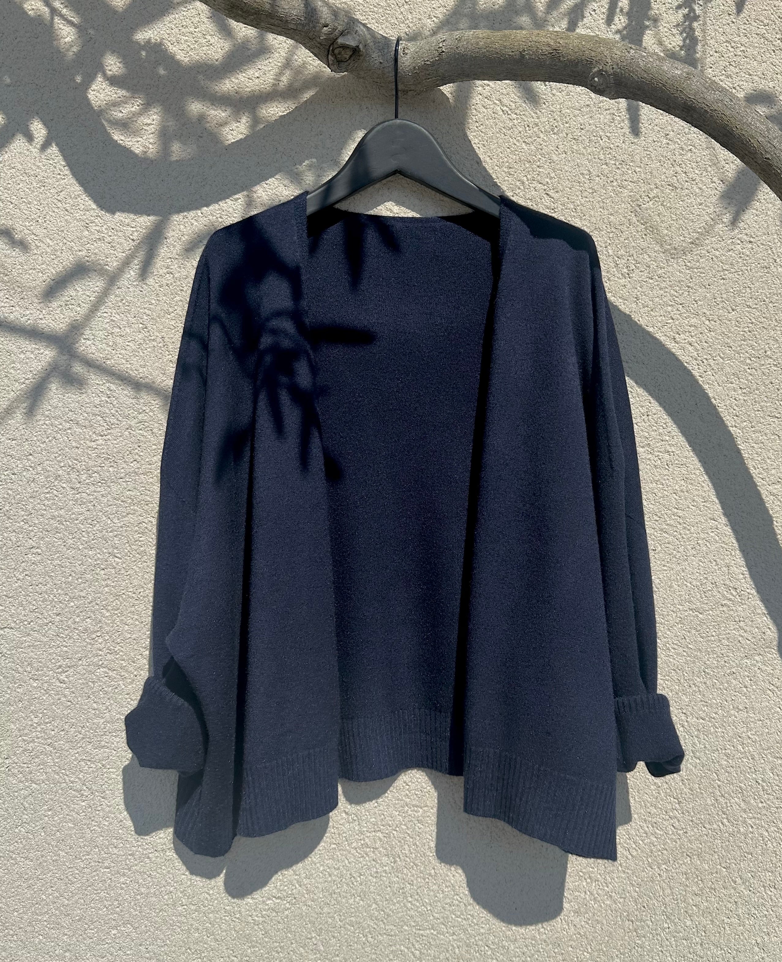 THE KNITWEAR COMPANY Travel Cardigan