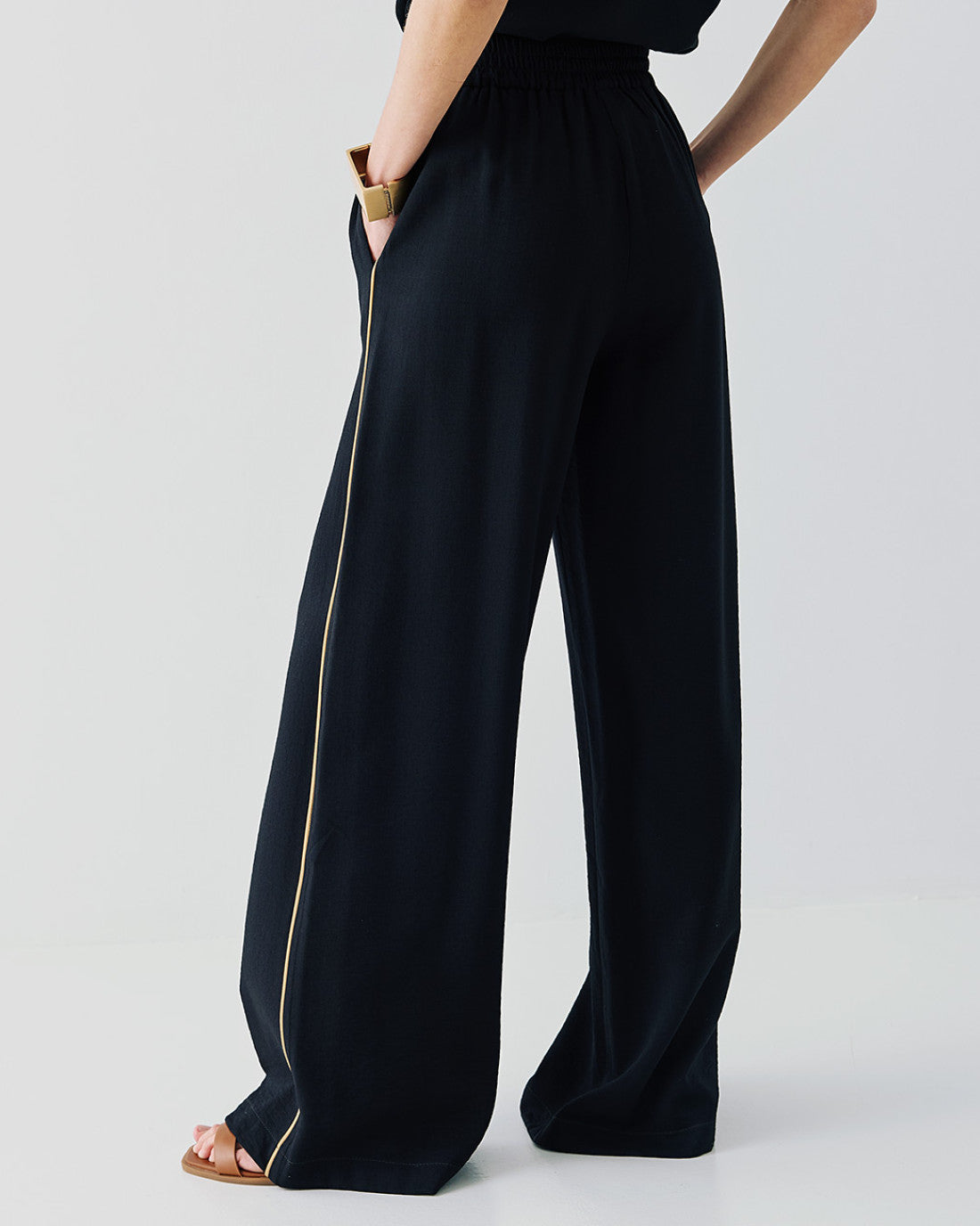 ACCESS FASHION Pants with two-toned details