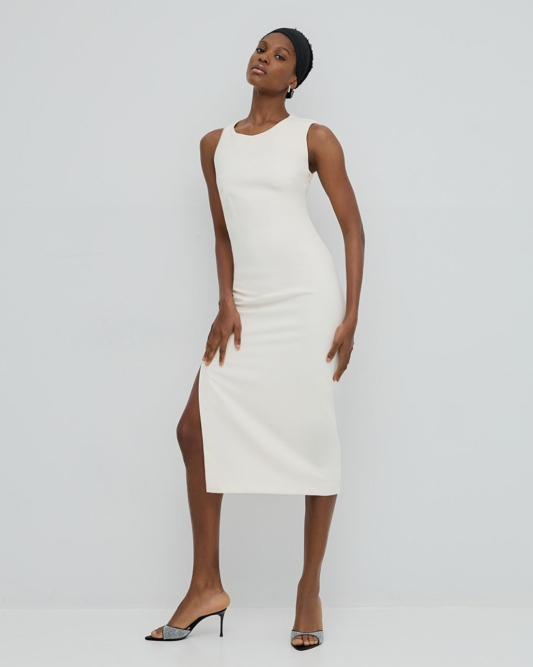 ACCESS FASHION Midi dress with asymmetric sleeves